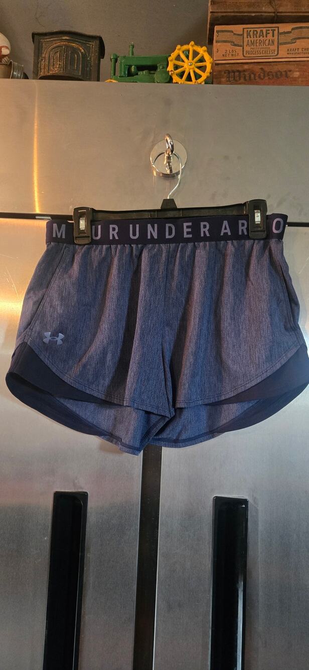 Under Armour Athletic Shorts Navy Blue Size L
